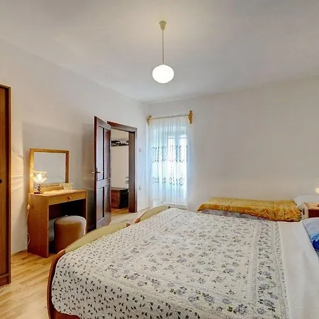 Сasa de vacaciones House Murva